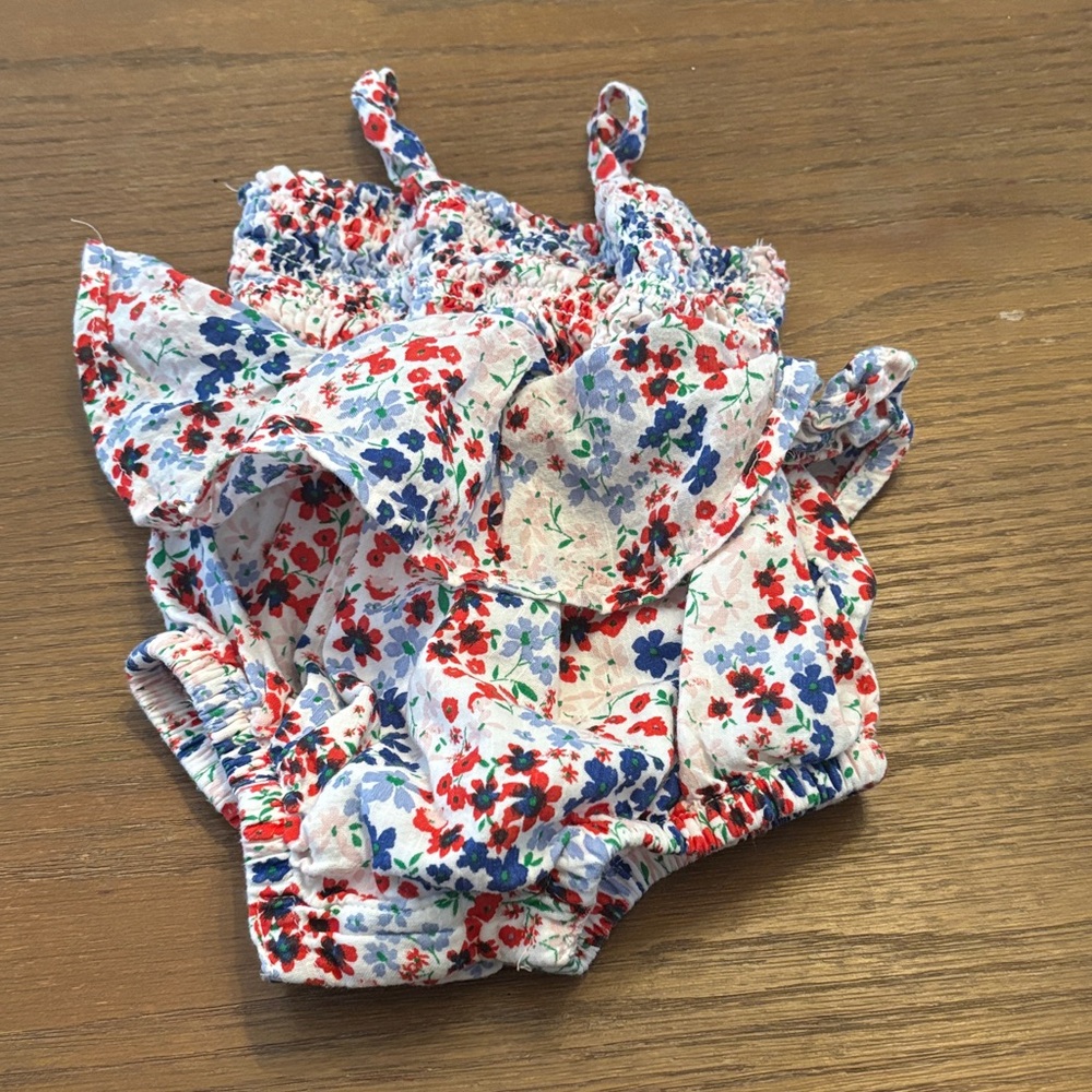 Old Navy Floral Diaper Cover in Red and Blue